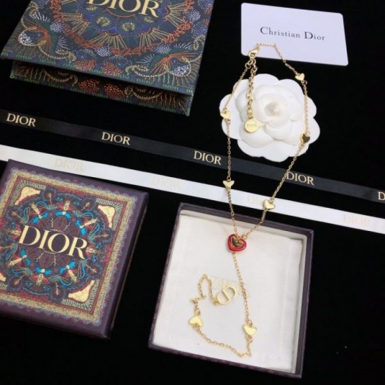 2024SS Necklace DIOR for an elegant and casual atmosphere 2024SS Necklace DIOR for an elegant and casual atmosphere