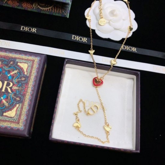 2024SS Necklace DIOR for an elegant and casual atmosphere 2024SS Necklace DIOR for an elegant and casual atmosphere