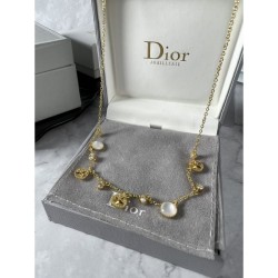 2024SS DIOR Dior Necklace Completes a mature style