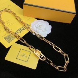 Fans flock to the new summer item 2024SS Necklace FENDI