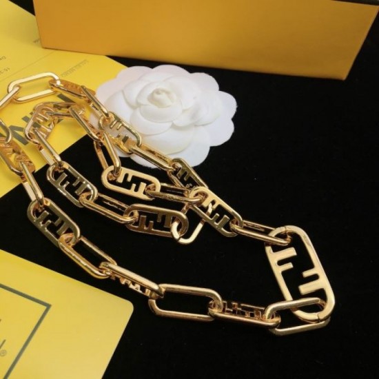 Fans flock to the new summer item 2024SS Necklace FENDI Fans flock to the new summer item 2024SS Necklace FENDI