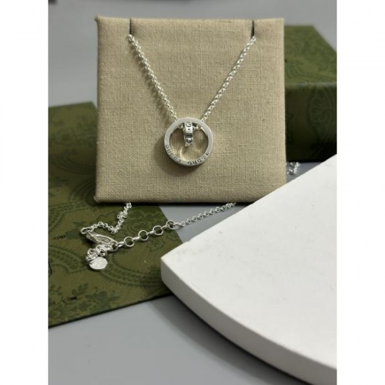 Simple 2024SS necklace GUCCI Gucci that can be worn with many different outfits Simple 2024SS necklace GUCCI Gucci that can be worn with many different outfits