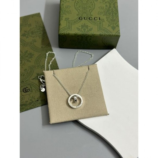 Simple 2024SS necklace GUCCI Gucci that can be worn with many different outfits Simple 2024SS necklace GUCCI Gucci that can be worn with many different outfits