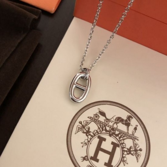 2024SS Necklace HERMES also makes a great Christmas gift 2024SS Necklace HERMES also makes a great Christmas gift