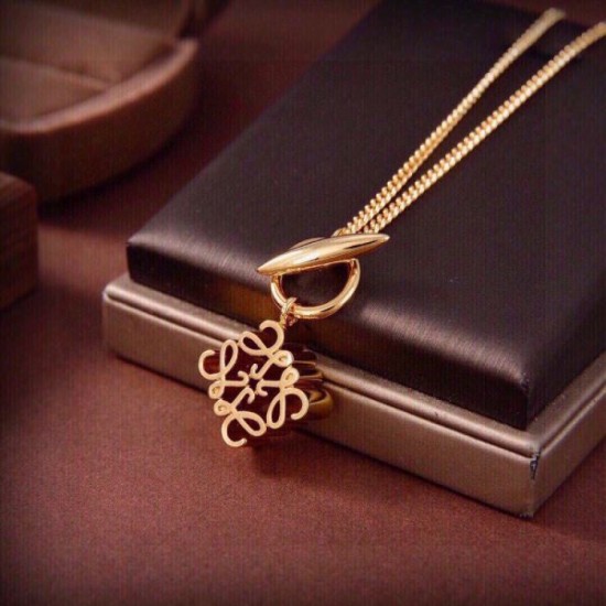 A coveted brand that makes you feel good 2024SS necklace LOEWE A coveted brand that makes you feel good 2024SS necklace LOEWE