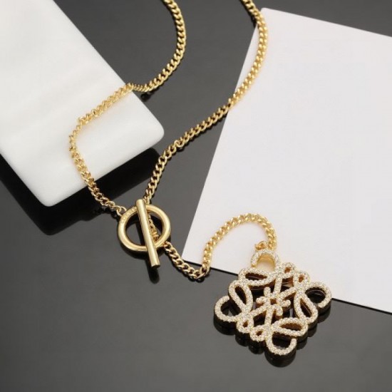 2024SS LOEWE Necklace Perfect for summer outings 2024SS LOEWE Necklace Perfect for summer outings