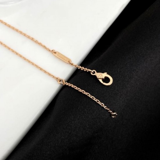 LOUIS VUITTON Louis Vuitton Classic 2024SS Necklace you want for summer LOUIS VUITTON Louis Vuitton Classic 2024SS Necklace you want for summer