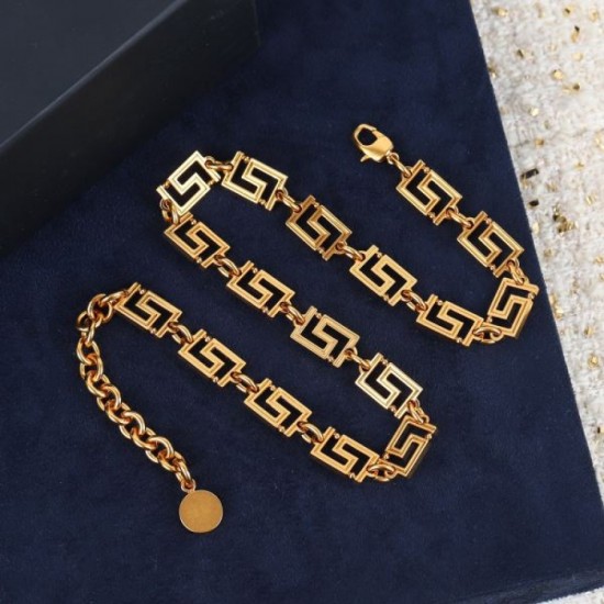 Spring/Summer Model 2024SS Necklace VERSACE Versace Spring/Summer Model 2024SS Necklace VERSACE Versace