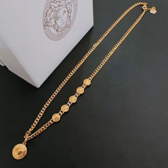 2024SS Necklace VERSACE that will enliven your summer mood 2024SS Necklace VERSACE that will enliven your summer mood
