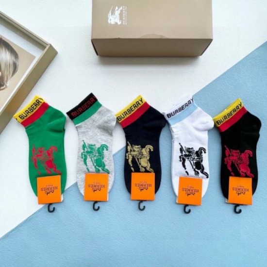 2024SS socks BURBERRY Burberry celebrity favorite brand 2024SS socks BURBERRY Burberry celebrity favorite brand