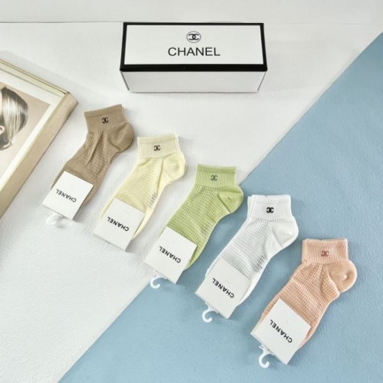 2024SS Socks CHANEL A coveted brand that makes you feel good 2024SS Socks CHANEL A coveted brand that makes you feel good
