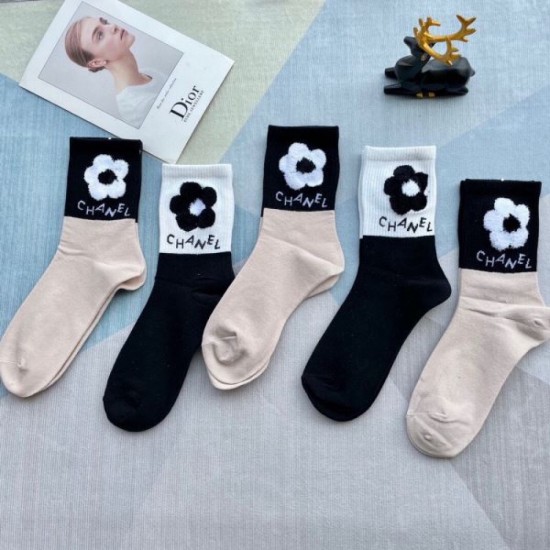 2024SS Socks CHANEL Highly used by fashionable people 2024SS Socks CHANEL Highly used by fashionable people