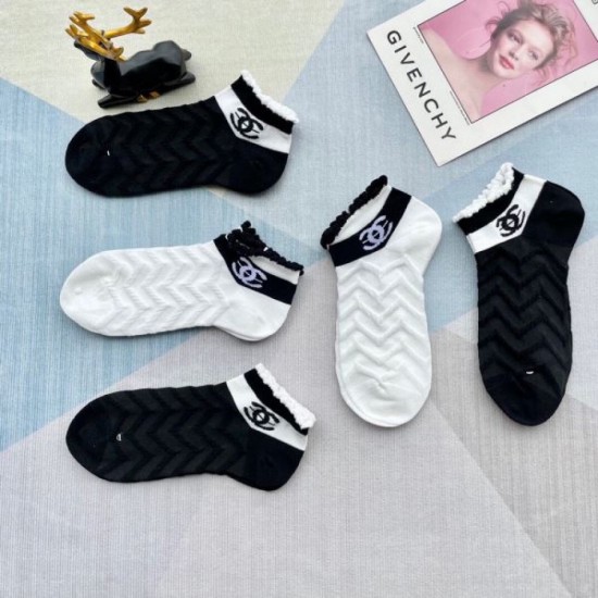 2024SS socks CHANEL Chanel classic street style 2024SS socks CHANEL Chanel classic street style