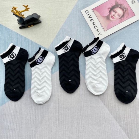 2024SS socks CHANEL Chanel classic street style 2024SS socks CHANEL Chanel classic street style