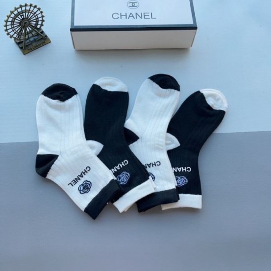 2024SS Socks CHANEL Chanel Fans rush to buy new summer products 2024SS Socks CHANEL Chanel Fans rush to buy new summer products