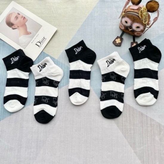 2024SS Socks DIOR Enjoy fashion in spring and summer 2024SS Socks DIOR Enjoy fashion in spring and summer