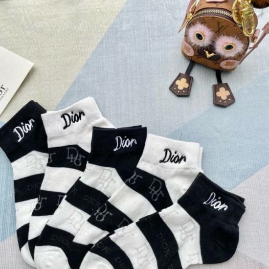 2024SS Socks DIOR Enjoy fashion in spring and summer 2024SS Socks DIOR Enjoy fashion in spring and summer