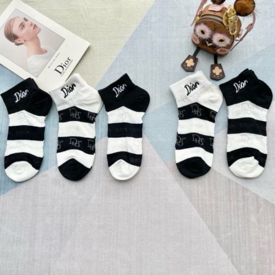 2024SS Socks DIOR Enjoy fashion in spring and summer 2024SS Socks DIOR Enjoy fashion in spring and summer
