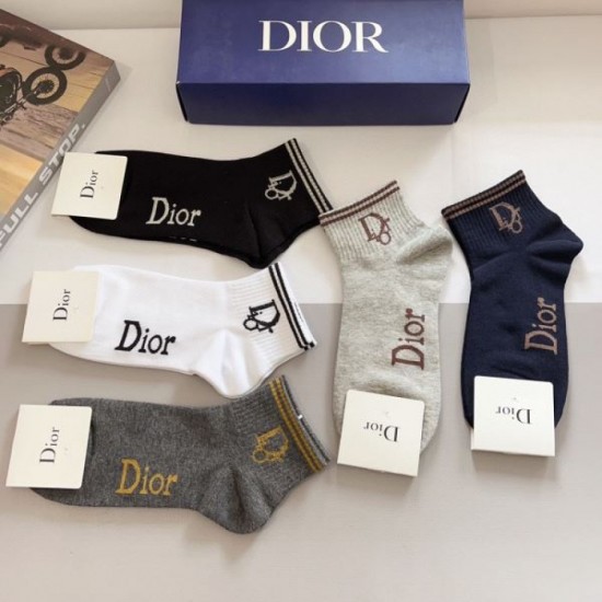 2024SS Socks DIOR Celebrities are obsessed with the new brand 2024SS Socks DIOR Celebrities are obsessed with the new brand