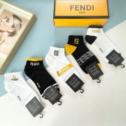 2024SS socks FENDI Fashionable style this season too