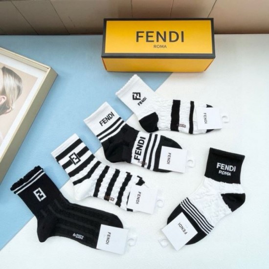 2024SS socks FENDI Wear overflowing on the street 2024SS socks FENDI Wear overflowing on the street