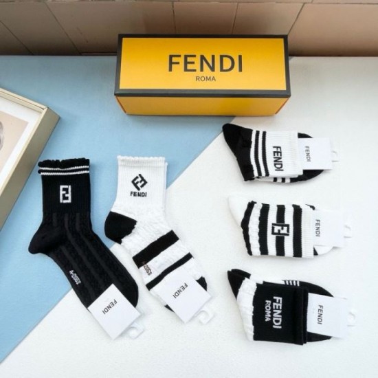 2024SS socks FENDI Wear overflowing on the street 2024SS socks FENDI Wear overflowing on the street