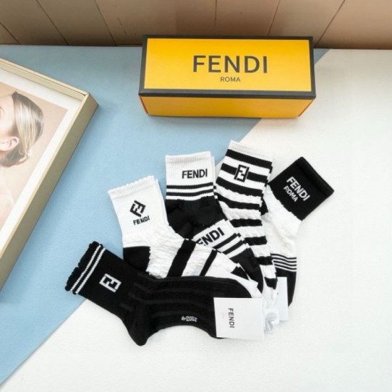 2024SS socks FENDI Wear overflowing on the street 2024SS socks FENDI Wear overflowing on the street