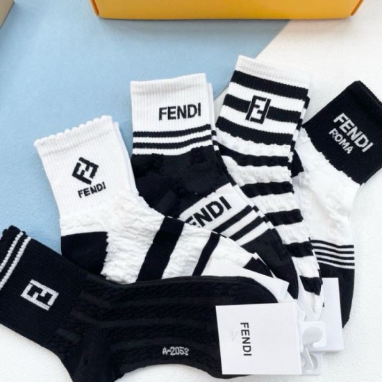 2024SS socks FENDI Wear overflowing on the street 2024SS socks FENDI Wear overflowing on the street