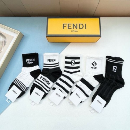2024SS socks FENDI Wear overflowing on the street 2024SS socks FENDI Wear overflowing on the street