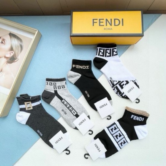 2024SS socks FENDI Used by celebrities and entertainers 2024SS socks FENDI Used by celebrities and entertainers