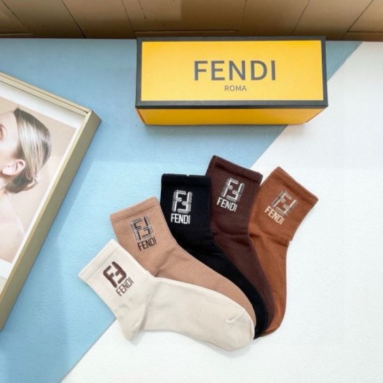 2024SS socks FENDI This season's featured new items using colors 2024SS socks FENDI This season's featured new items using colors