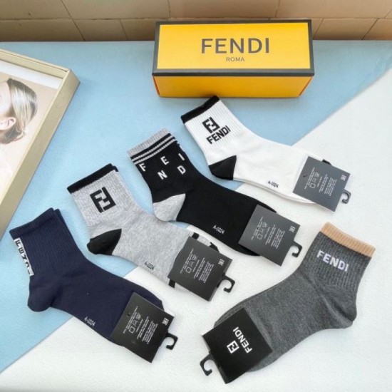 2024SS socks FENDI is becoming increasingly popular! Stylish new item 2024SS socks FENDI is becoming increasingly popular! Stylish new item
