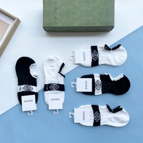 2024SS Socks GUCCI Gucci Fashion sense is skyrocketing! 2024SS Socks GUCCI Gucci Fashion sense is skyrocketing!