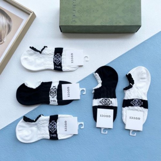 2024SS Socks GUCCI Gucci Fashion sense is skyrocketing! 2024SS Socks GUCCI Gucci Fashion sense is skyrocketing!