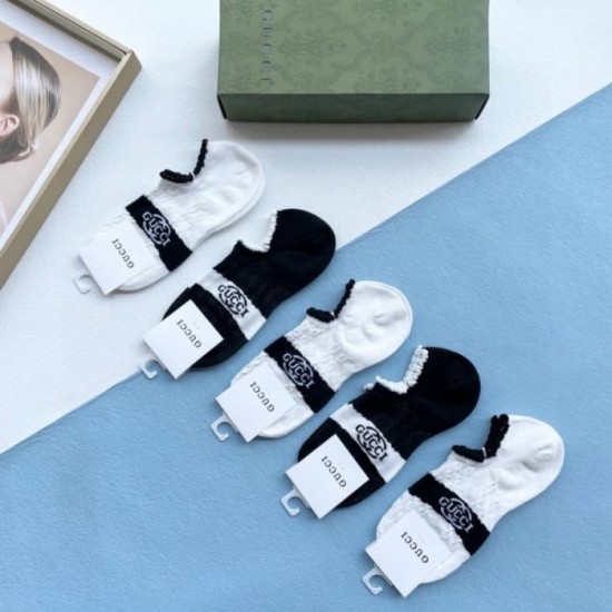 2024SS Socks GUCCI Gucci Fashion sense is skyrocketing! 2024SS Socks GUCCI Gucci Fashion sense is skyrocketing!