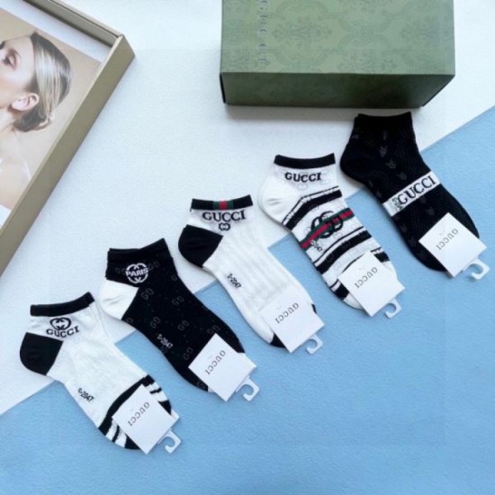 2024SS Socks GUCCI Gucci This Summer's Favorite Style 2024SS Socks GUCCI Gucci This Summer's Favorite Style