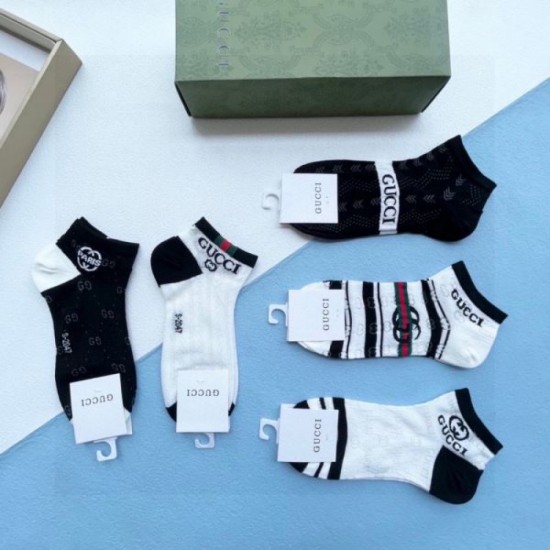 2024SS Socks GUCCI Gucci This Summer's Favorite Style 2024SS Socks GUCCI Gucci This Summer's Favorite Style