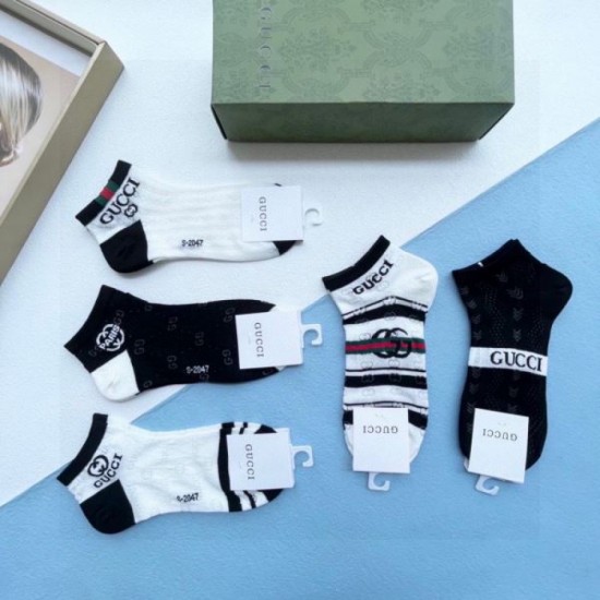 2024SS Socks GUCCI Gucci This Summer's Favorite Style 2024SS Socks GUCCI Gucci This Summer's Favorite Style