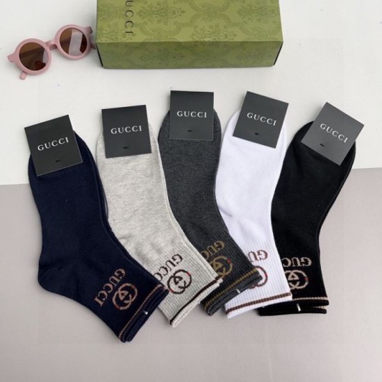 2024SS socks GUCCI Gucci is highly liked by men and women of all ages. 2024SS socks GUCCI Gucci is highly liked by men and women of all ages.