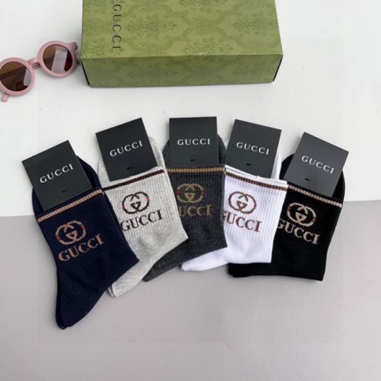 2024SS socks GUCCI Gucci is highly liked by men and women of all ages. 2024SS socks GUCCI Gucci is highly liked by men and women of all ages.