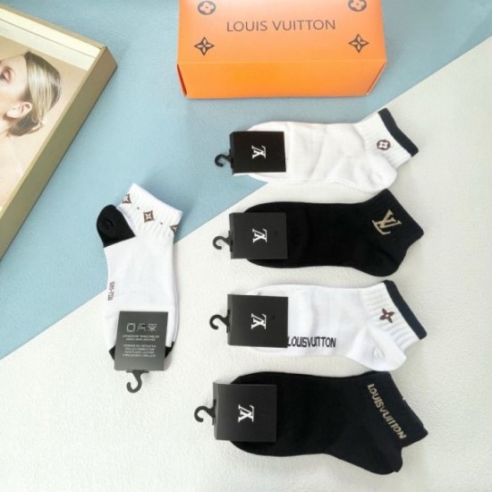 2024SS socks LOUIS VUITTON Spring items must be sold out 2024SS socks LOUIS VUITTON Spring items must be sold out