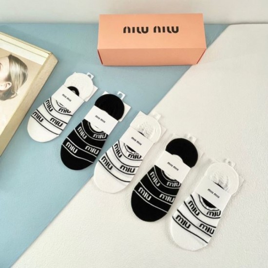 2024SS Socks MIU MIU Miu Miu Spring/Summer Standard New 2024SS Socks MIU MIU Miu Miu Spring/Summer Standard New