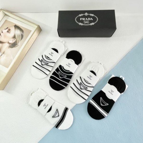 2024SS Socks PRADA Latest Fashion Points 2024SS Socks PRADA Latest Fashion Points