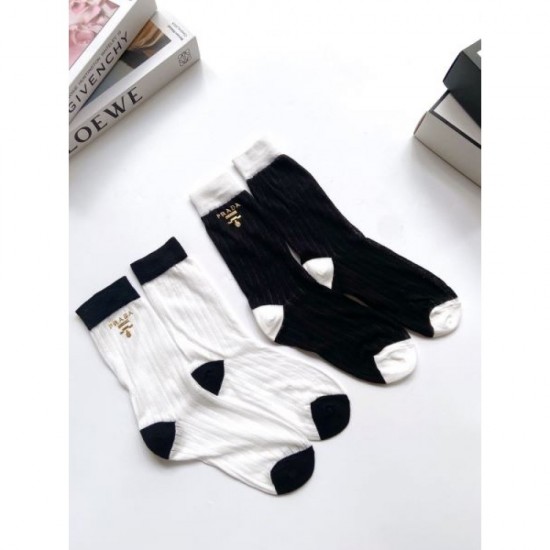 2024SS Socks PRADA Gives you a beautiful impression 2024SS Socks PRADA Gives you a beautiful impression