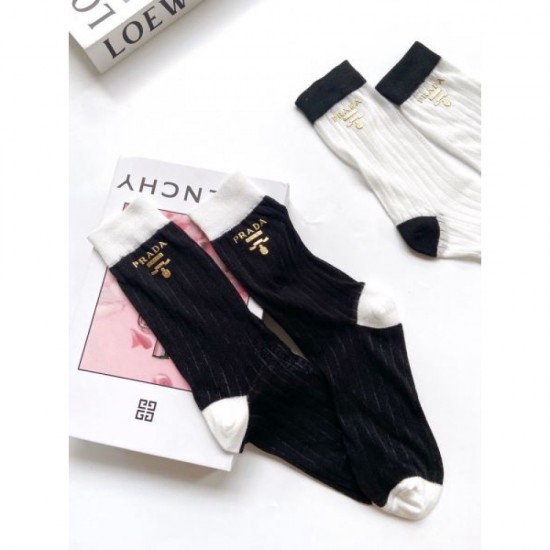 2024SS Socks PRADA Gives you a beautiful impression 2024SS Socks PRADA Gives you a beautiful impression