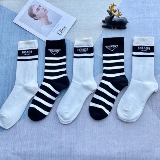 2024SS Socks PRADA Enjoy casual fashion 2024SS Socks PRADA Enjoy casual fashion