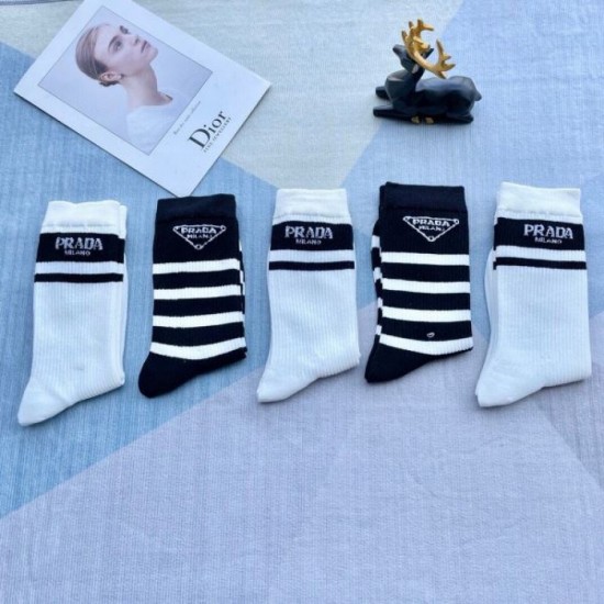 2024SS Socks PRADA Enjoy casual fashion 2024SS Socks PRADA Enjoy casual fashion