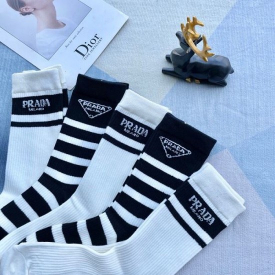 2024SS Socks PRADA Enjoy casual fashion 2024SS Socks PRADA Enjoy casual fashion