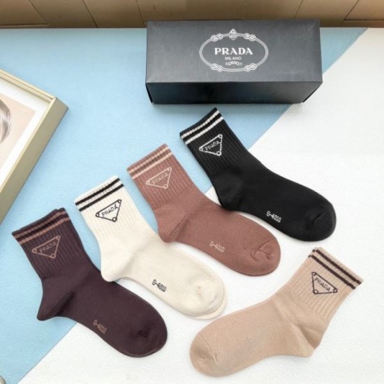 2024SS socks PRADA Feel the latest trends 2024SS socks PRADA Feel the latest trends