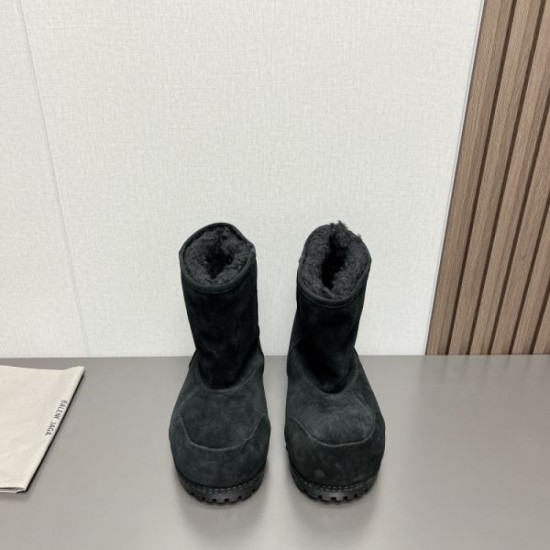 BALENCIAGA 2024FW Women's Boots No. 1 in total cumulative sales BALENCIAGA 2024FW Women's Boots No. 1 in total cumulative sales